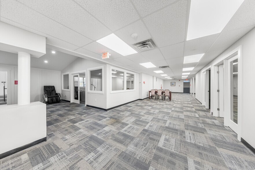 More Photos Of 212 Gateway Blvd, Westville Office Residential For Sale