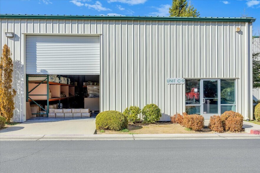 More Photos Of 18855 Microtronics, Sonora Industrial For Sale