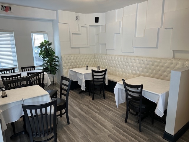 More Photos Of 1450 W Webster Ave, Chicago Restaurant For Lease