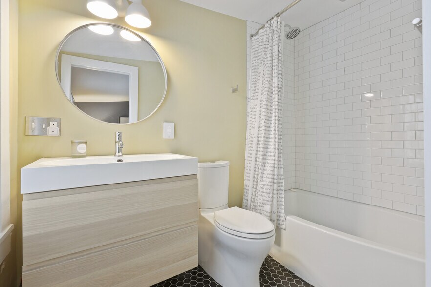 More Photos Of 1019 Cathedral St, Baltimore Office Residential For Sale