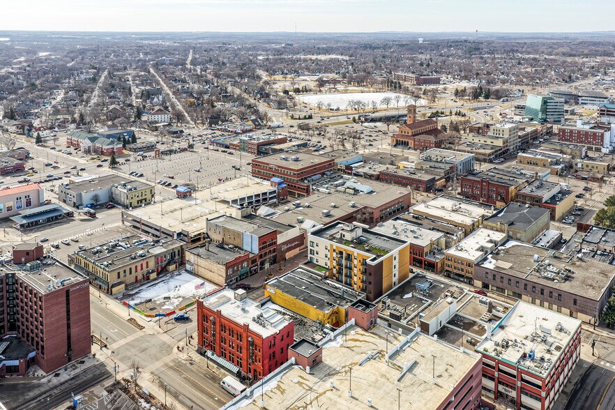 More Photos Of 600-660 W Saint Germain St, Saint Cloud Freestanding For Sale