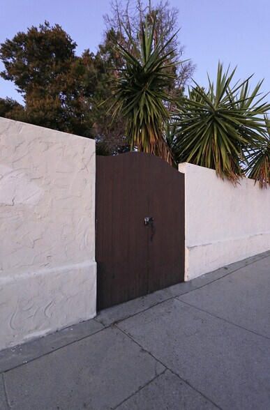 More Photos Of 6401 Ruby St, Los Angeles Loft Creative Space For Sale