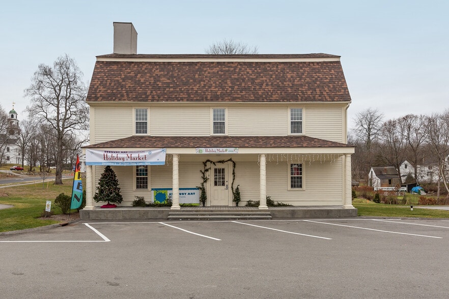 More Photos Of 29 Hudson Rd, Sudbury Unknown For Lease