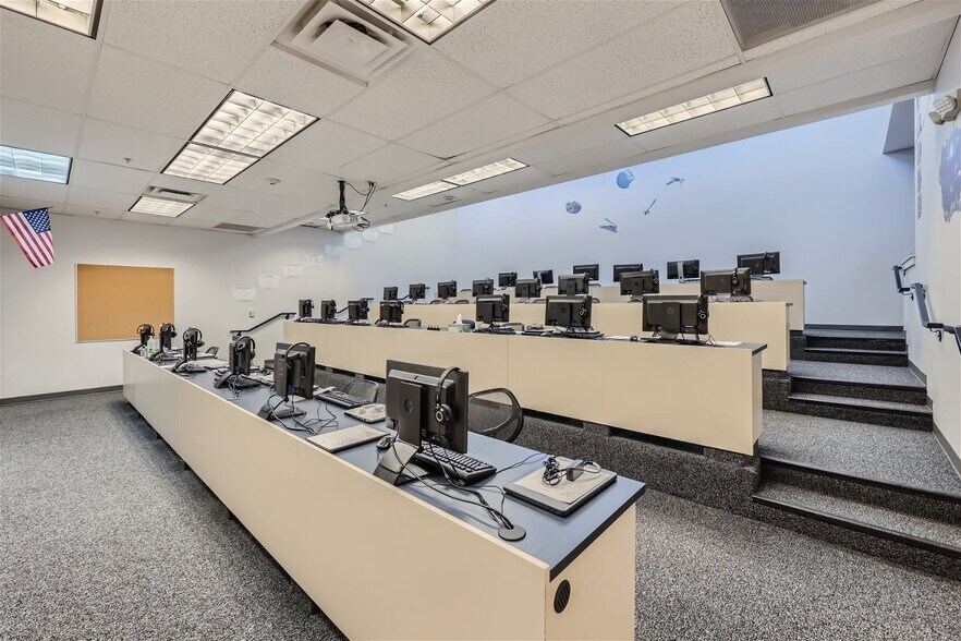 More Photos Of 801 Yosemite St, Denver Schools For Sale