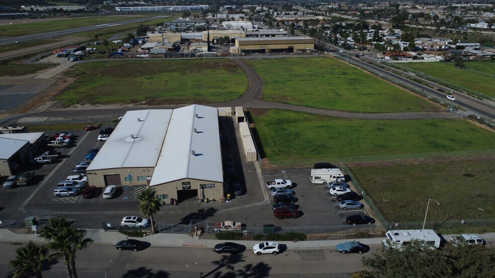 More Photos Of 8520 Railroad Ave, Santee Manufacturing For Lease