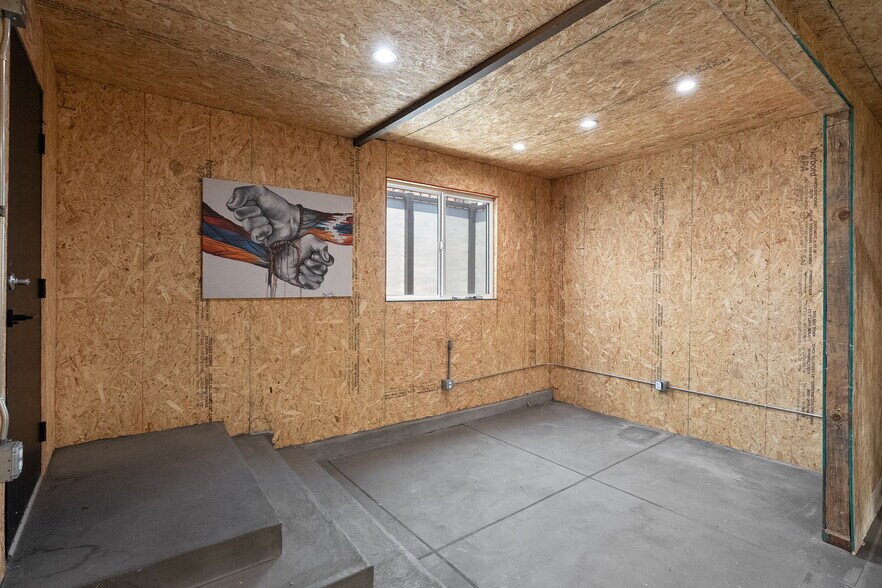 More Photos Of 5244 Vineland Ave, North Hollywood Loft Creative Space For Sale