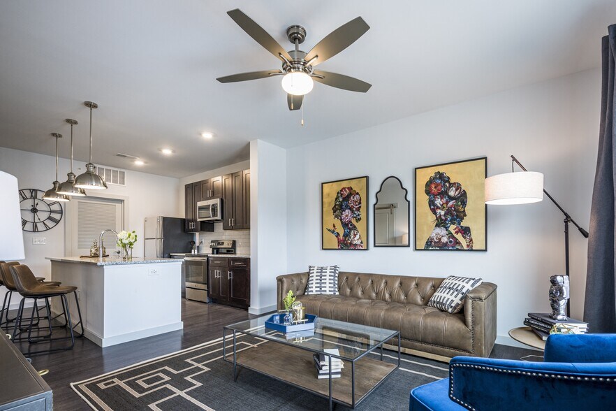 More Photos Of 5829 Madison Rd, Cincinnati Apartments For Lease