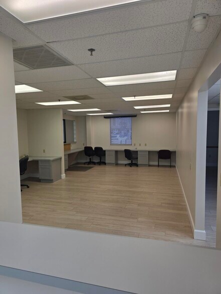 More Photos Of 2525 Harbor Blvd, Port Charlotte Medical For Lease
