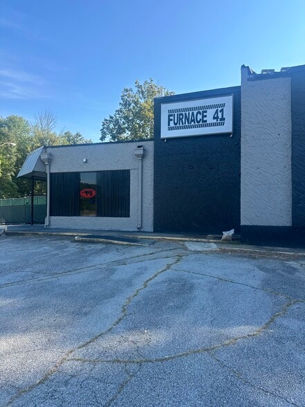 More Photos Of 7716 N Main St, Jonesboro Freestanding For Sale