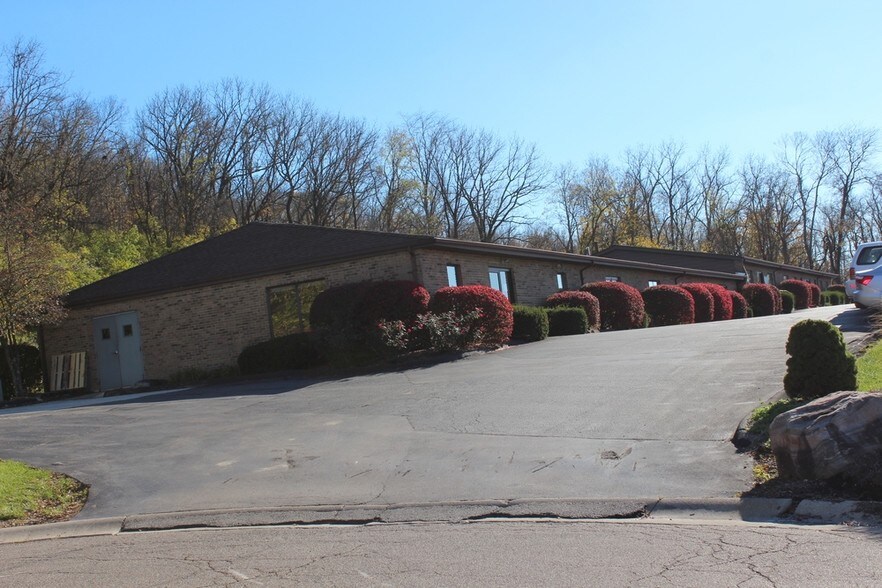 More Photos Of 10671-10800 McSwain Dr, Sharonville Loft Creative Space For Lease