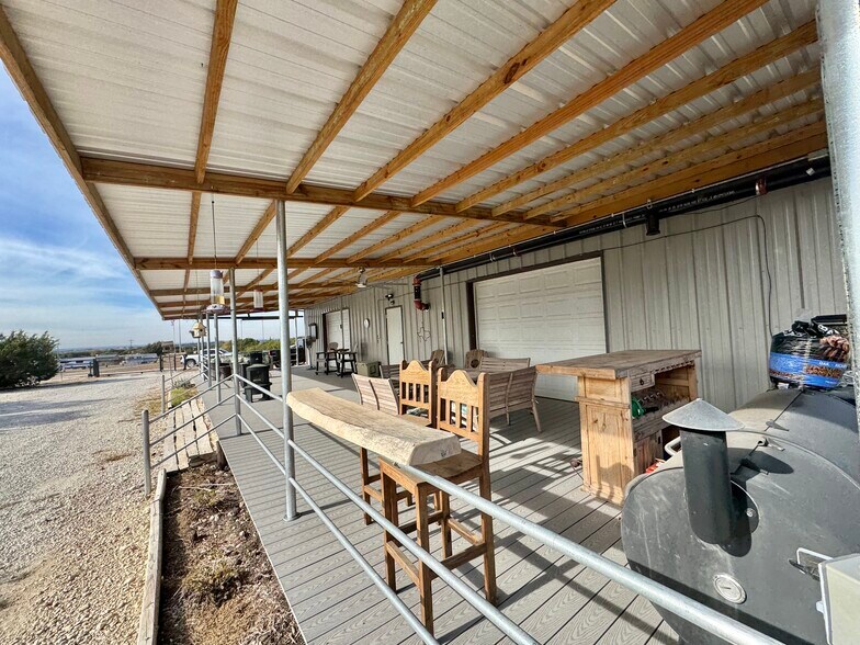 More Photos Of 8895 US-67 Hwy, Cleburne Trailer Camper Park For Sale