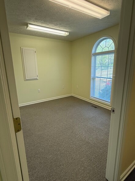 More Photos Of 304 New Leicester Hwy, Asheville Medical For Lease