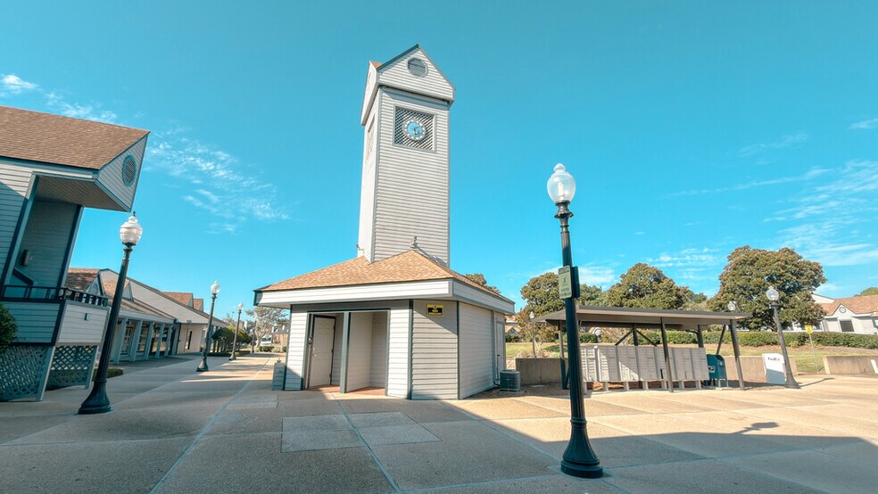 More Photos Of 4400 Bayou Blvd, Pensacola Office For Sale