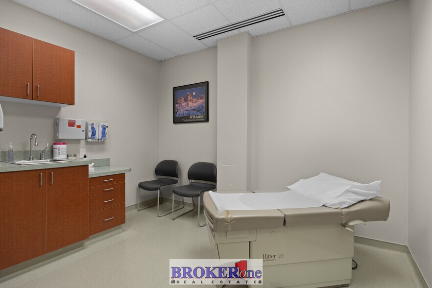 More Photos Of 419 S Washington St, Casper Healthcare For Lease