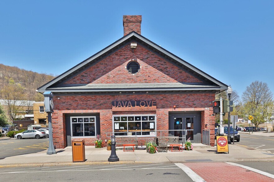 More Photos Of 50 Lafayette Ave, Suffern Freestanding For Sale