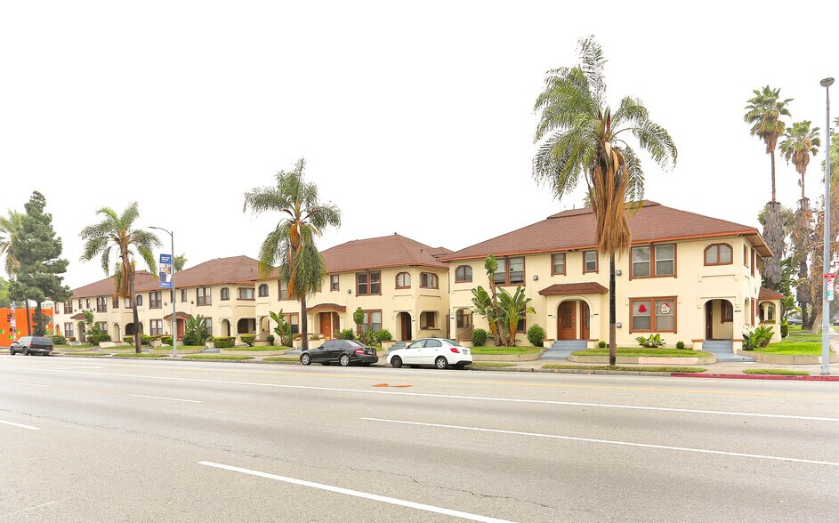 Primary Photo Of 3994-3997 S Harvard Blvd, Los Angeles Apartments For Sale