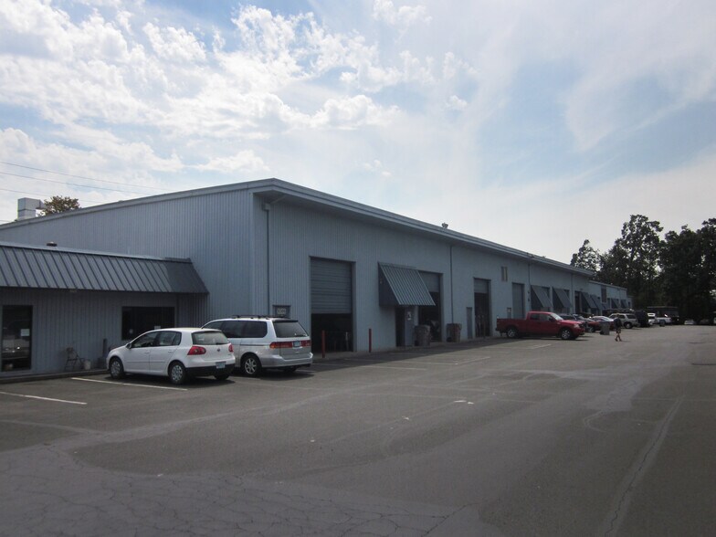 More Photos Of 9380 SW Tigard St, Portland Unknown For Lease