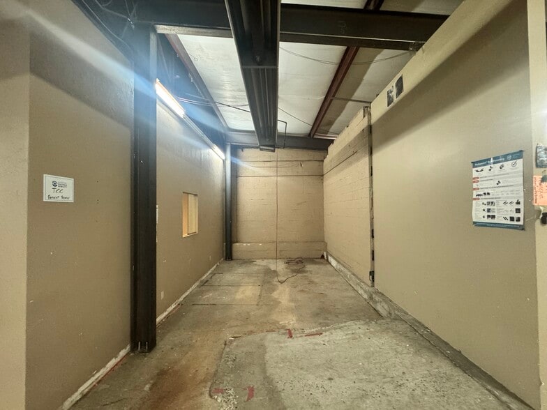 More Photos Of 3401 N May Ave, Oklahoma City Storefront For Sale