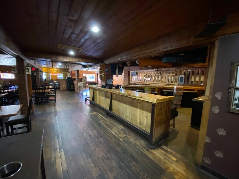 More Photos Of 920 Grand Ave, Grand Lake General Retail For Sale