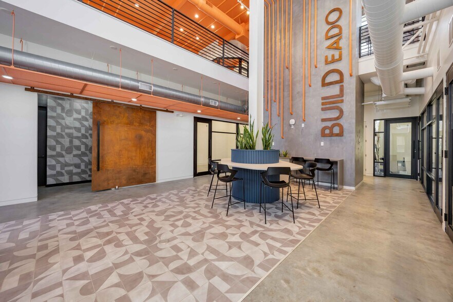 More Photos Of 5214 Harrisburg Blvd, Houston Office For Lease