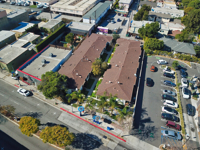 Primary Photo Of 2711-2715 Pico Blvd, Santa Monica Apartments For Sale