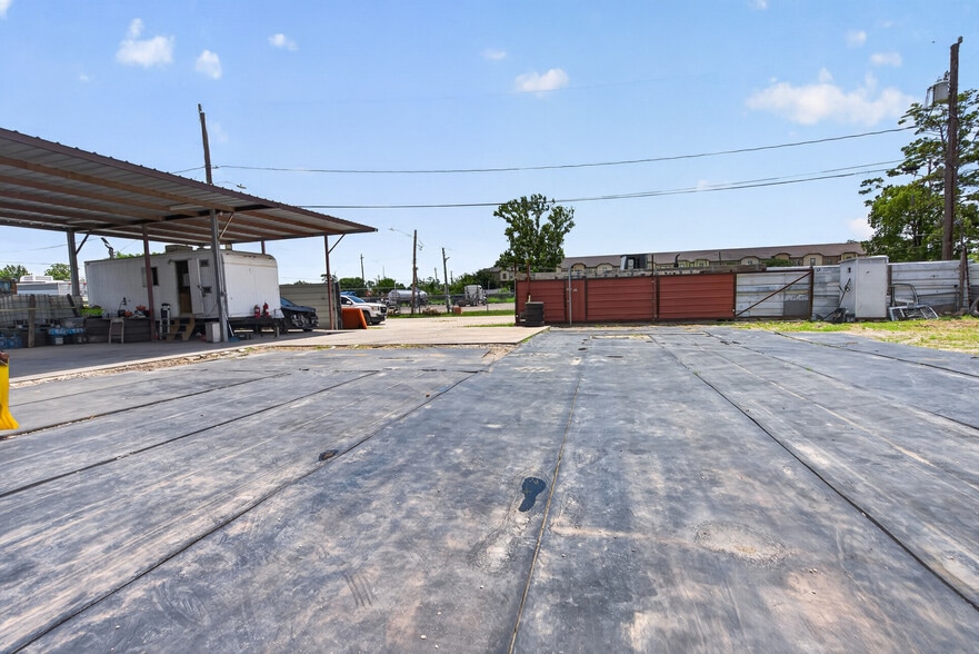 More Photos Of 7521 Parkhurst Dr, Houston Land For Sale