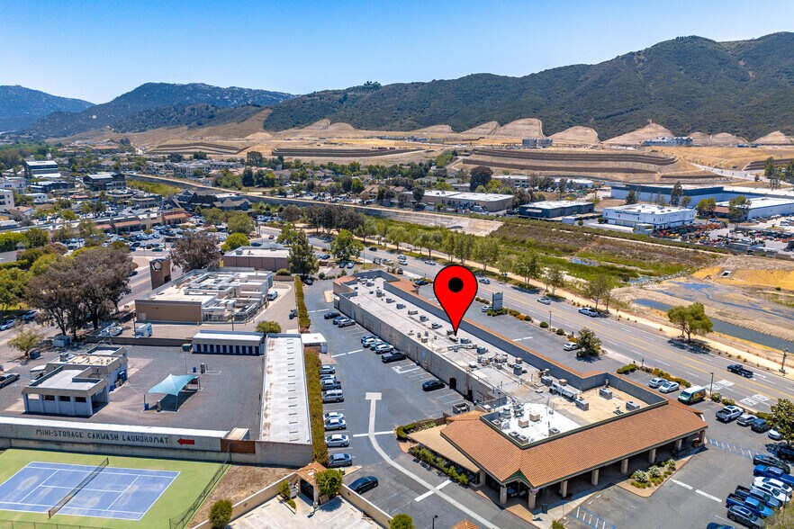 More Photos Of 28250-28326 Front St, Temecula Unknown For Lease
