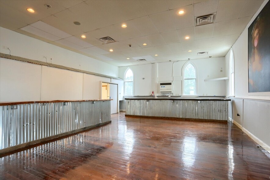 More Photos Of 5948 Linglestown Rd, Harrisburg Restaurant For Sale