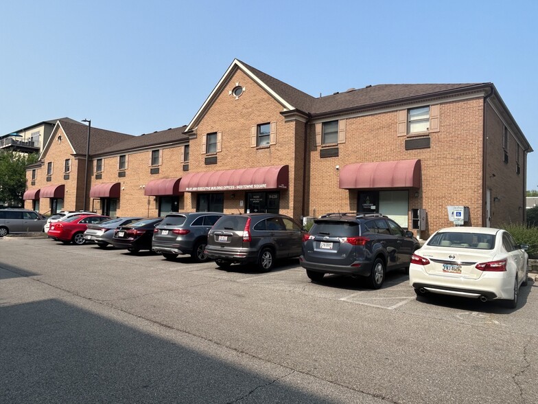 Primary Photo Of 9402-9420 Towne Square Ave, Blue Ash Office For Lease