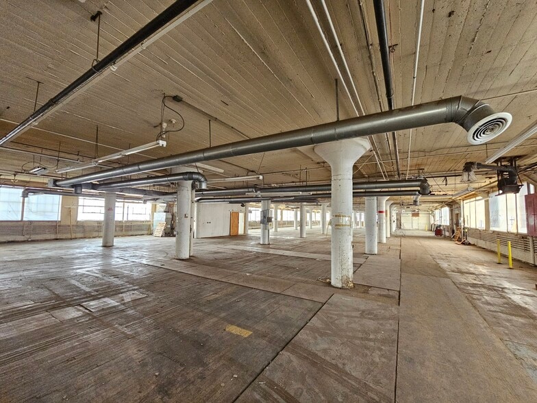 More Photos Of 3615 Superior Ave, Cleveland Office For Sale