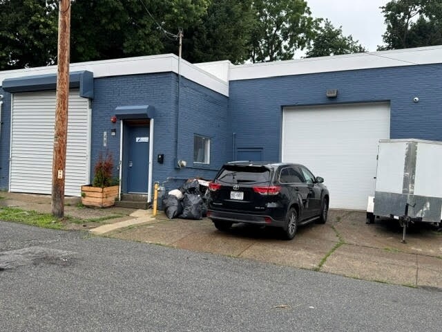 More Photos Of 48 Carter St, Newburgh Industrial For Lease