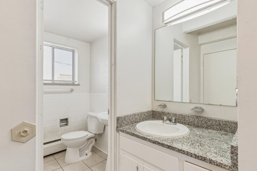 More Photos Of 1085 Pearl St, Denver Apartments For Sale