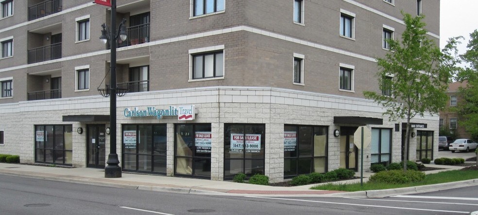 Primary Photo Of 4805 Greenwood St, Skokie Apartments For Lease