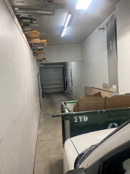 More Photos Of 694 Sackett St, Brooklyn Flex For Lease