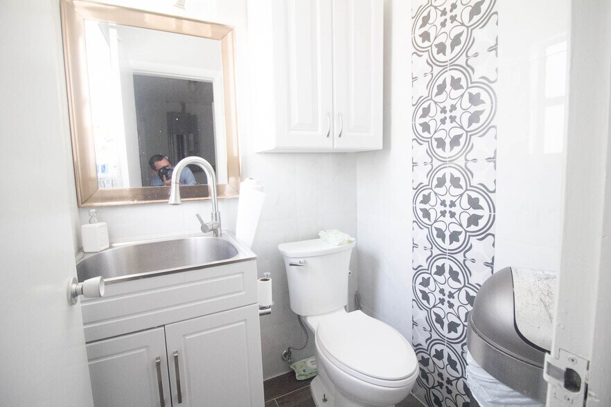 More Photos Of 1950 N Federal Hwy, Pompano Beach Unknown For Lease