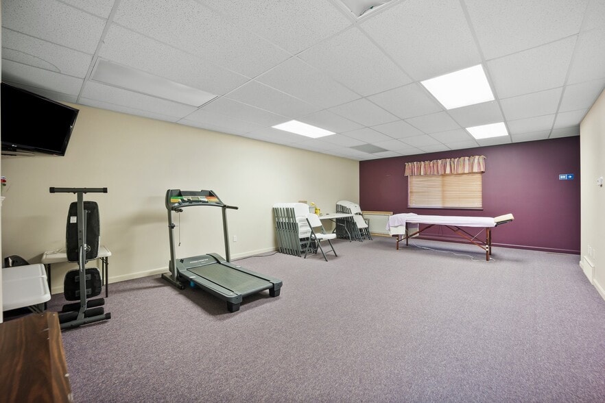 More Photos Of 5785 N Union Blvd, Colorado Springs Office For Lease
