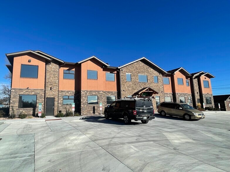 More Photos Of 1038 Union Blvd, Lakewood Medical For Sale