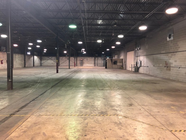 More Photos Of 3405 Board Rd, York Warehouse For Lease