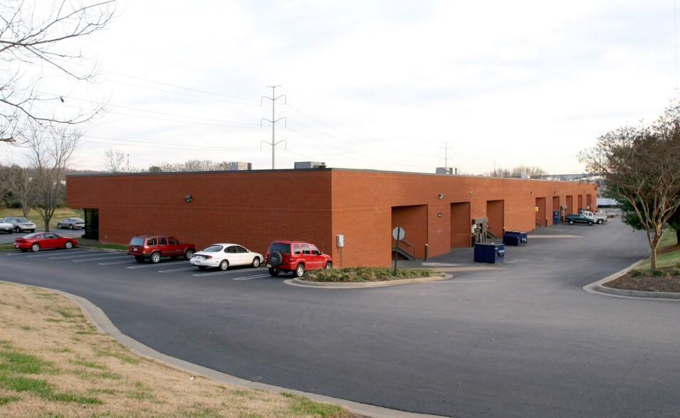 More Photos Of 5100-5190 Commerce Rd, Richmond Unknown For Lease