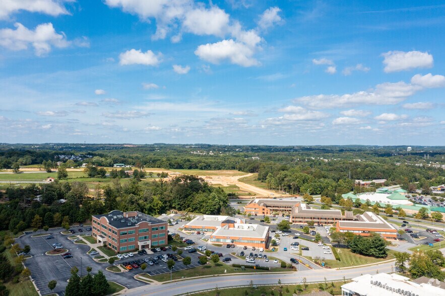 More Photos Of 8114 Sandpiper Cir, Nottingham Medical For Lease