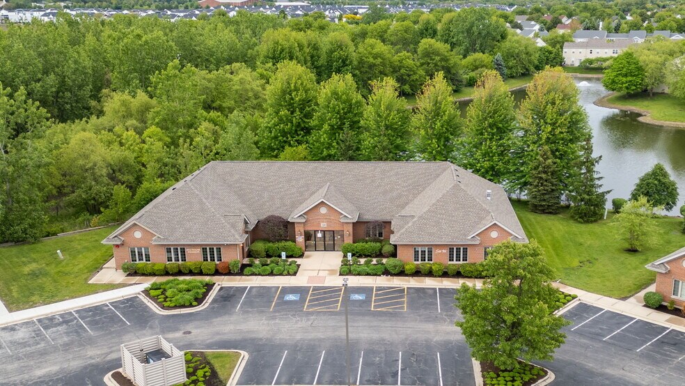 Primary Photo Of 3941 75th St, Aurora Medical For Sale