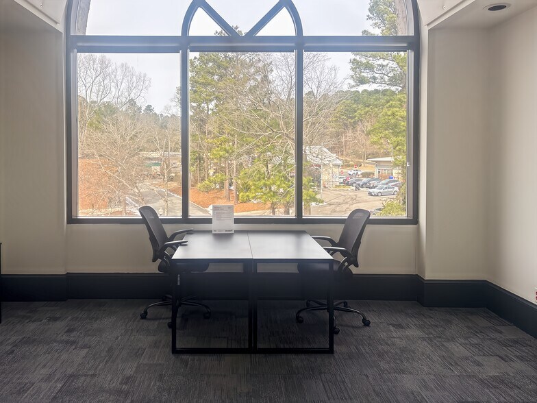 More Photos Of 1506 E Franklin St, Chapel Hill Coworking Space
