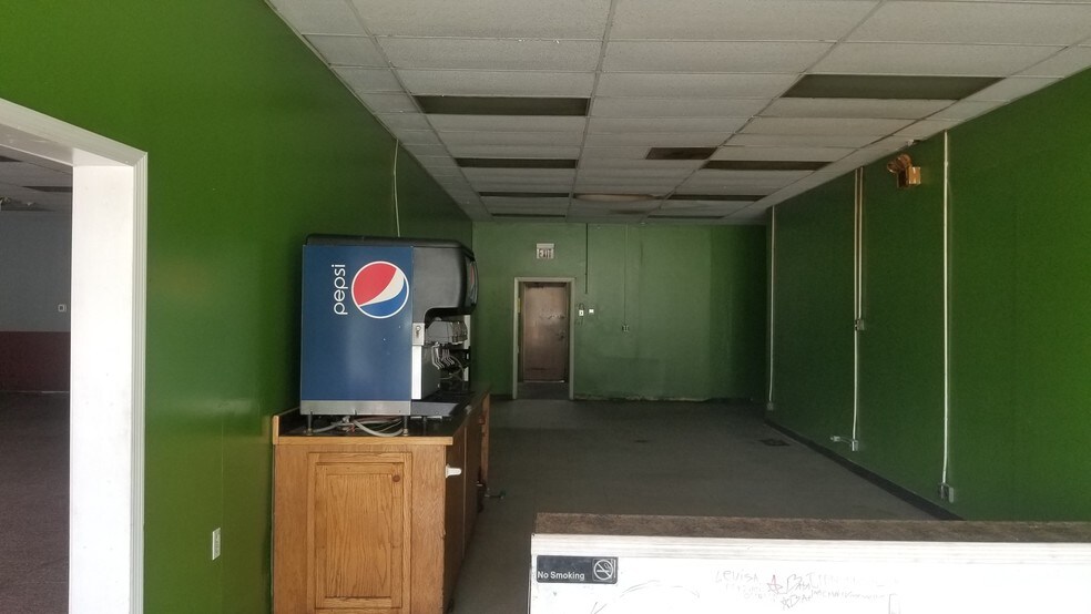 More Photos Of 1240 Middlesboro Hwy, LaFollette Unknown For Lease