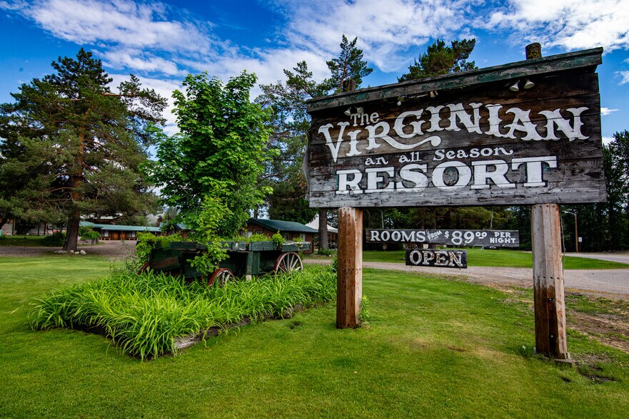 Primary Photo Of 808 N Cascades Hwy, Winthrop Hotel For Sale