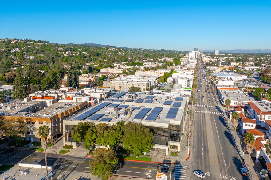 More Photos Of 14140-14144 Ventura Blvd, Sherman Oaks Loft Creative Space For Lease