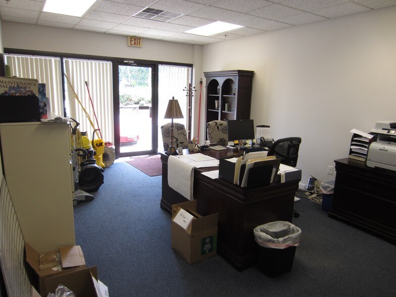 More Photos Of 401-405 Gordon Dr, Exton Medical For Lease