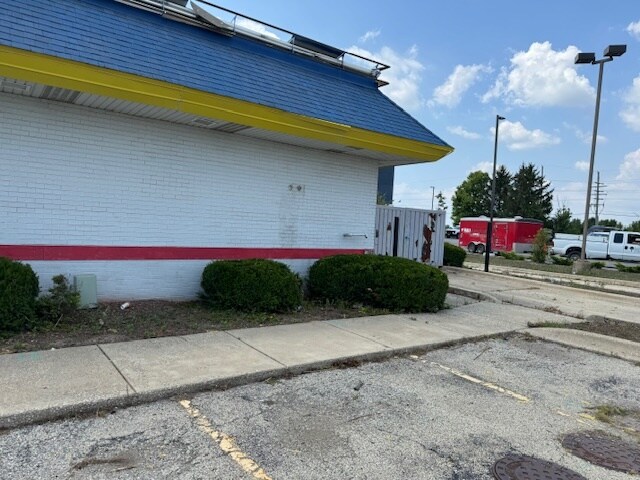 More Photos Of 2625 Rock Creek Blvd, Joliet Fast Food For Sale