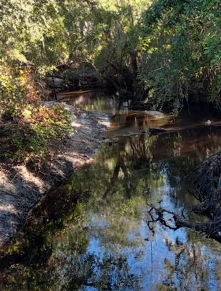 More Photos Of 7705 Gardner Rd, Tampa Specialty For Sale