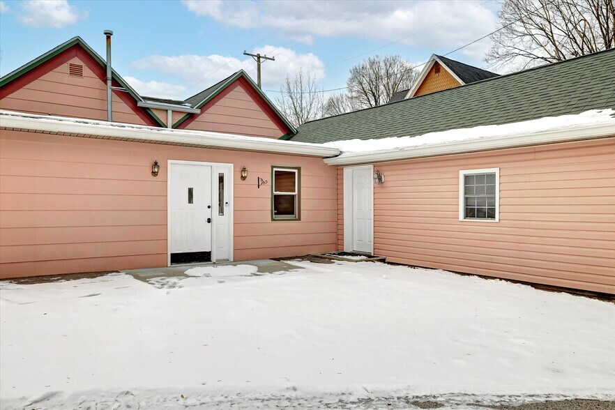 More Photos Of 714 W Kirkwood Ave, Bloomington Office Residential For Sale