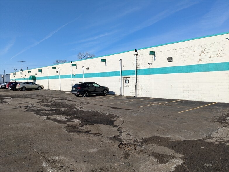 Primary Photo Of 4501 Van Slyke Rd, Flint Service For Sale